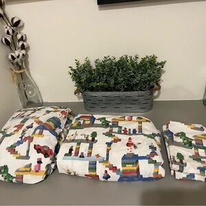 🌈 Pottery barn Lego bed sheets 🛏️